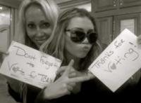 miley_edesanyjaval_kampanyol_08050523.jpg