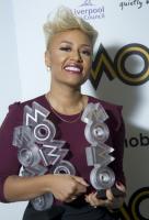 emeli_sande_ziskala_na_mobo_awards_2012_tri_ceny.jpg