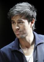 Enrique_Iglesias_Enriqueeee11_2.jpg