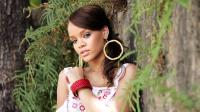 Rihanna_1090hg.jpg