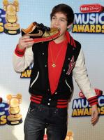 Austin_Mahone_Radio_Disney_Music_Awards_n2nWcvt7QEjx.jpg