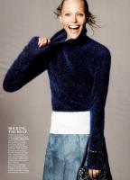 Sasha___Vogue_US_July_2013___David_Sims__4_.jpg