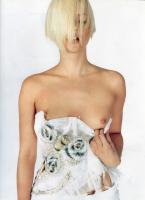 04269_vogueparis_fev2001_06_122_983lo.jpg