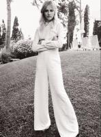fashion_scans_remastered_ginta_lapina_harpers_bazaar_uk_january_2014_scanned_by_vampirehorde_hq_9.jpg
