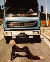 Christy_Turlington_1990_03_Vogue_It_Ph_Ellen_Von__1_.jpg