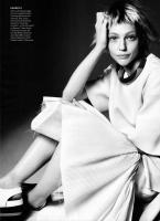 fashion_scans_remastered_sasha_pivovarova_vogue_usa_january_2014_scanned_by_vampirehorde_hq_8.jpg