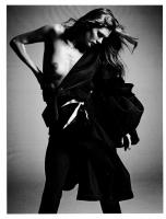 fashion_scans_remastered_malgosia_bela_w_usa_september_2013_scanned_by_vampirehorde_hq_5.jpg