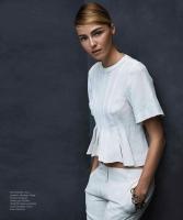 fashion_scans_remastered_valentina_zelyaeva_harpers_bazaar_en_espanol_january_2014_scanned_by_vampirehorde_hq_4.jpg
