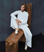 fashion_scans_remastered_valentina_zelyaeva_harpers_bazaar_en_espanol_january_2014_scanned_by_vampirehorde_hq_5.jpg