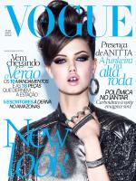 fashion_scans_remastered_lindsey_wixson_vogue_brazil_august_2013_scanned_by_vampirehorde_hq_1.jpg