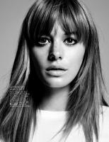fashion_scans_remastered_camille_rowe_elle_france_issue_3533_scanned_by_vampirehorde_hq_4.jpg