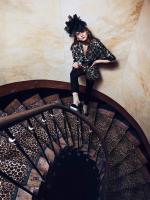 anna_selezneva_by_lachlan_bailey_for_vogue_paris_december_2013_7.jpg