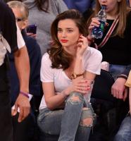 miranda_kerr_at_knicks_vs_raptors_games_at_madison_square_garden_2.jpg
