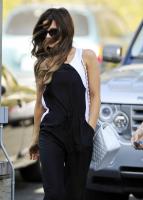 kate_beckinsale_out_for_coffee_in_west_hollywood_2.jpg