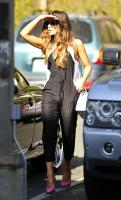 kate_beckinsale_out_for_coffee_in_west_hollywood_5.jpg