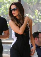 kate_beckinsale_out_for_coffee_in_west_hollywood_11.jpg