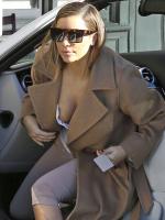 kim_kardashian_out_and_about_in_los_angeles_3.jpg