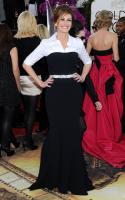 julia_roberts_at_71st_annual_golden_globe_awards_5.jpg