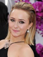 hayden_panettiere_at_71st_annual_golden_globe_awards_5.jpg