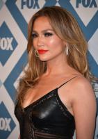 jennifer_lopez_at_2014_fox_all_star_party_in_pasadena_10.jpg