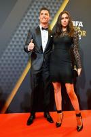 Christiano_Ronaldo_wins_FIFA_2013_Ballon_dOr_Award_January_2014_BellaNaija_022.jpg