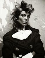Vogue_Russia_2013_10_dragged_3.jpg