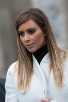 kim_kardashian_leaves_the_museum_of_modern_art_in_paris_6.jpg