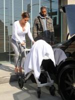 FFN_West_Kardashian_STOIANOV_012314_51312976_960x1280.jpg