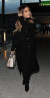 kim_kardashian_having_lunch_at_the_george_bar_in_london_16.jpg