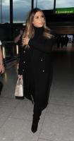 kim_kardashian_having_lunch_at_the_george_bar_in_london_17.jpg