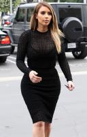 kim_kardashian_arrives_at_a_meeting_in_beverly_hills_2.jpg