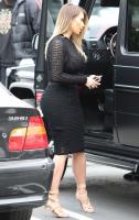 kim_kardashian_arrives_at_a_meeting_in_beverly_hills_5.jpg