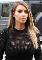 kim_kardashian_arrives_at_a_meeting_in_beverly_hills_17.jpg