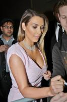 kim_kardashian_arrives_at_jimmy_kimmel_live_show_4.jpg