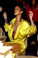 rihanna_at_2014_pre_grammy_gala_in_beverly_hills_1_2.jpg
