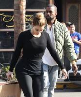kim_kardashian_and_kanye_west_out_and_about_in_los_angeles_10.jpg