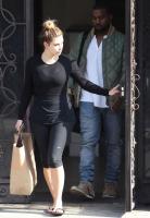 kim_kardashian_and_kanye_west_out_and_about_in_los_angeles_14.jpg