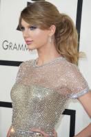taylor_swift_at_2014_grammy_awards_in_los_angeles_7.jpg