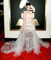 1390782605_katy_perry_zoom.jpg