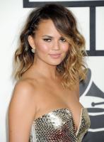 chrissy_teigen_at_2014_grammy_awards_in_los_angeles_5.jpg