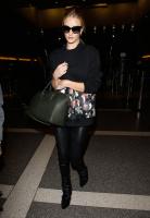 rosie_huntington_whiteley_departing_lax113013013.jpg