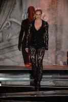 4b0c33ca7c24e554_Bar_Refaeli_in_Roberto_Cavalli_Festival_di_Sanremo_2013_2013_02_13_Sanremo_3.jpg