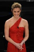 1080780_bar_refaeli_63eme_festival_de_la_950x0_1.jpg