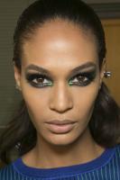versace_atelier_backstage_haute_couture_spring_2__6_.jpg