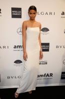 chanel_iman_wearing_calvin_klein_2014_amfar_new_york_gala_4.jpg