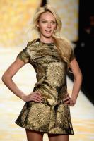 candice_swanepoel_at_desigual_fall_winter_2014_fashion_show_in_new_york_13.jpg