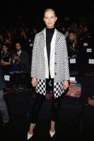 karolina_kurkova_at_desigual_fall_winter_2014_fashion_show_in_new_york_2.jpg