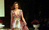 miranda_kerr_otvorila_modni_sou_dosso_dossi.jpg