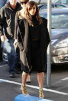 kim_kardashian_out_for_lunch_with_kris_jenner_at_fins_seafood_grill_5.jpg
