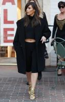 kim_kardashian_out_for_lunch_with_kris_jenner_at_fins_seafood_grill_23.jpg